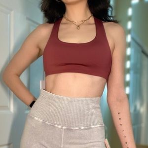 ALO YOGA SPORTS BRA NEW W TAGS